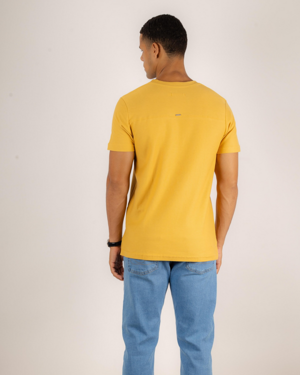 amarelo