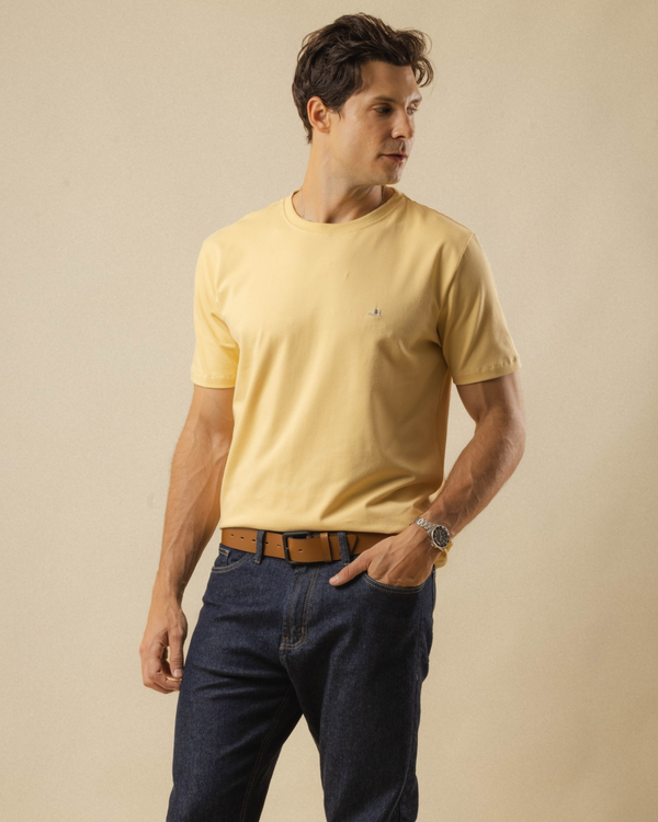 amarelo