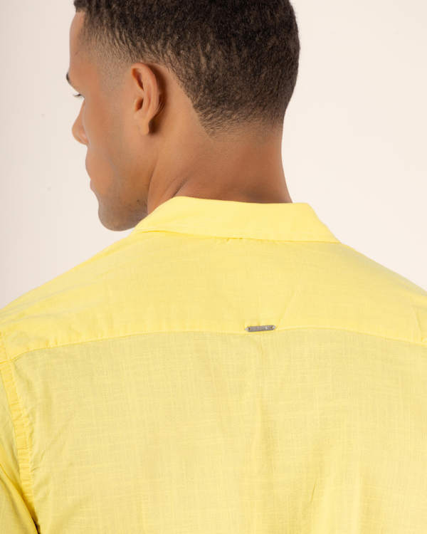 amarelo